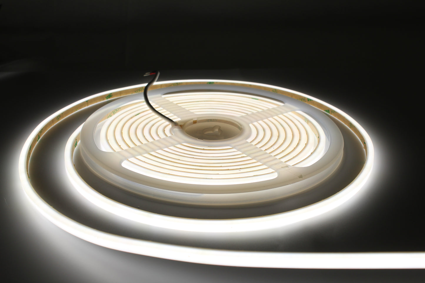 Tecbright Neon LED-Streifen 24V, 8 mm, 320 LED/m, 8 W/m, IP65, 5 m Rolle – Warmweiß oder Neutralweiß