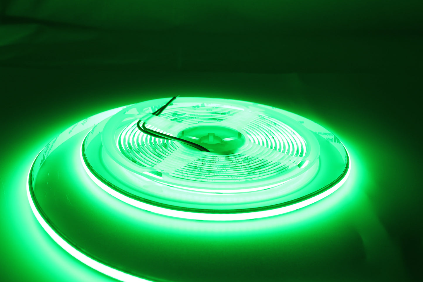 Tecbright Neon COB LED-Streifen 24V, 8 mm, 256 LED/m, 10 W/m, 5 m Rolle – verschiedene Farben