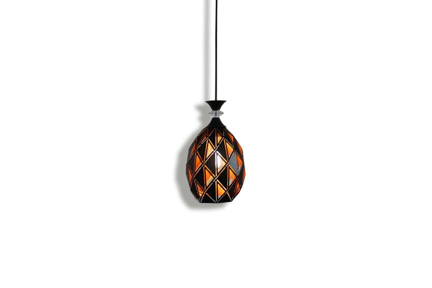Tecbright AmberCut – Eleganz in geometrischer Form
