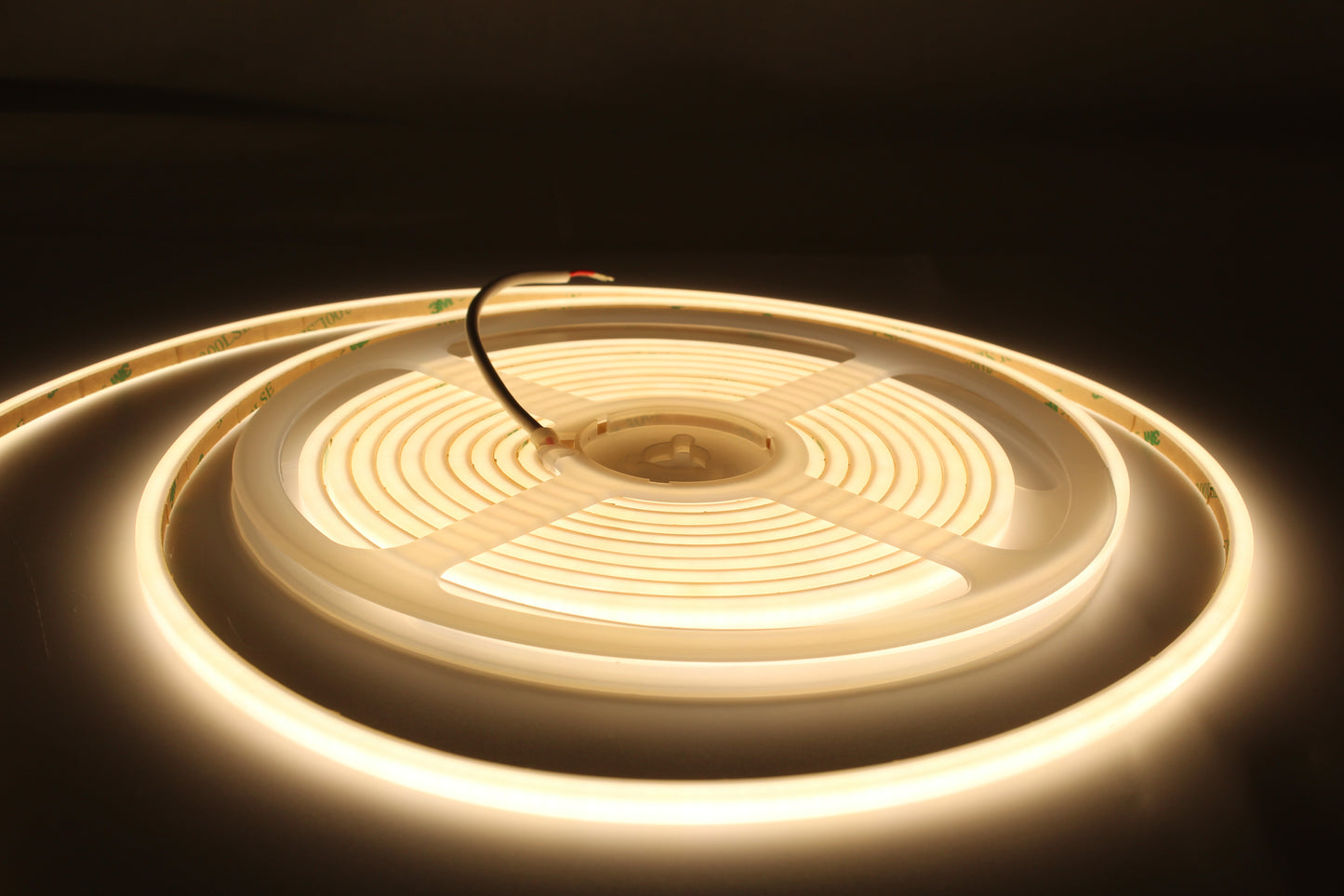 Tecbright Neon LED-Streifen 24V, 8 mm, 320 LED/m, 8 W/m, IP65, 5 m Rolle – Warmweiß oder Neutralweiß